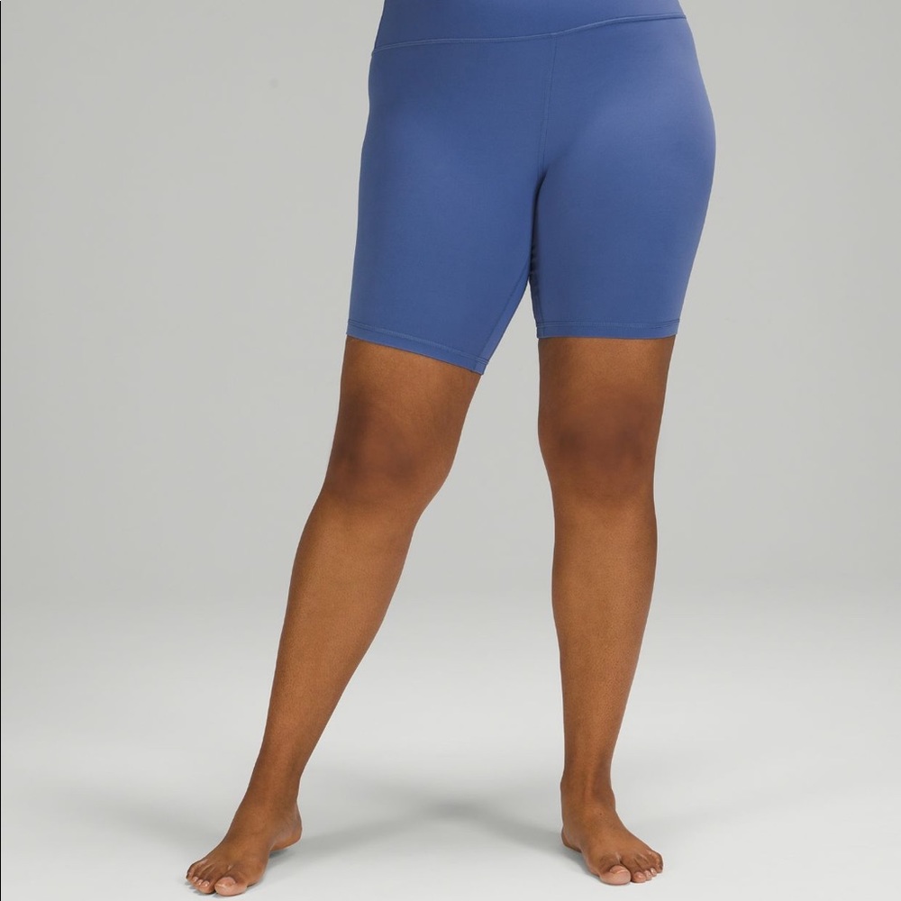 NWT Align 8” Shorts Waterdrop